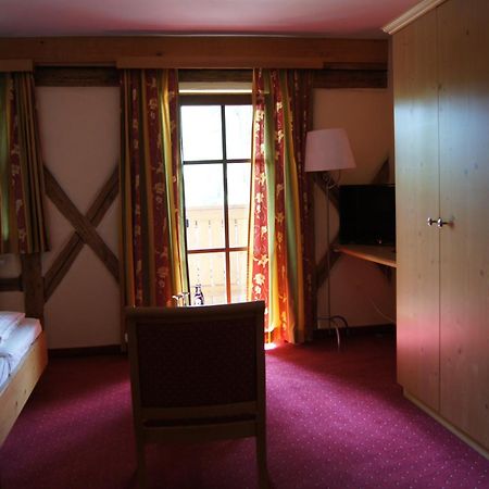 Heilsbronn Gasthof Schoenau חדר תמונה